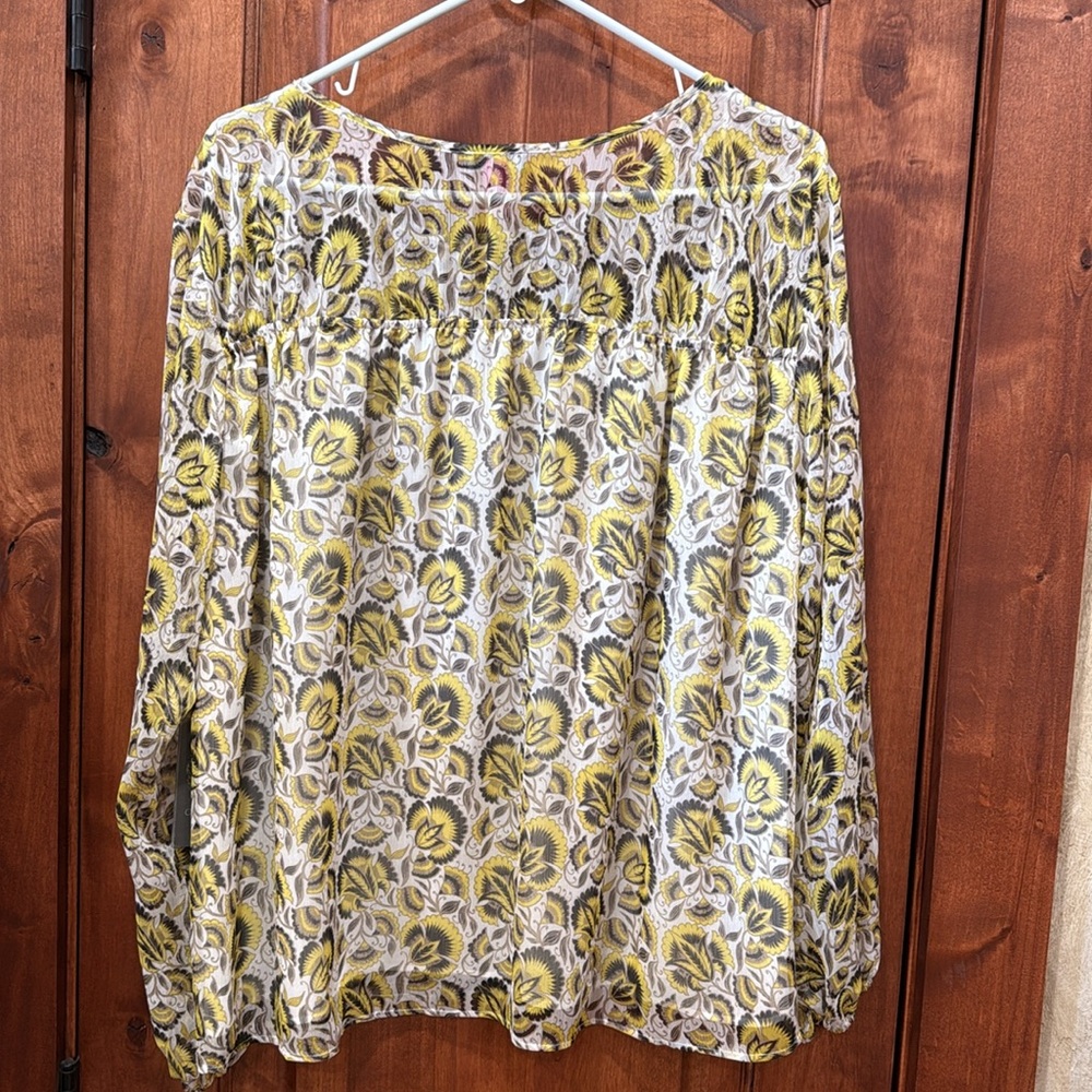 Vince Camuto blouse - Picture 5 of 8